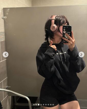 Kariwahh Голе фотографије OnlyFans 43