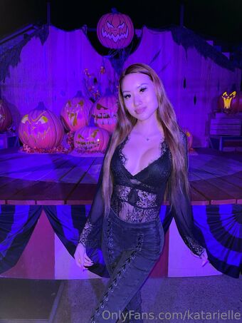 katarielle Голе фотографије OnlyFans 5