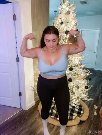 Kayls Голе фотографије OnlyFans 6