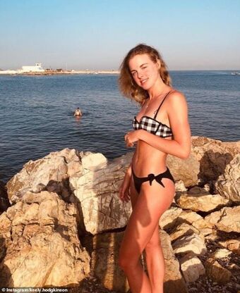 Keely Hodginkinson Голе фотографије OnlyFans 7