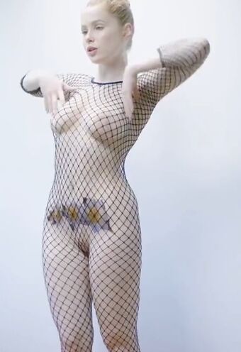 Kendra U Голе фотографије OnlyFans 69