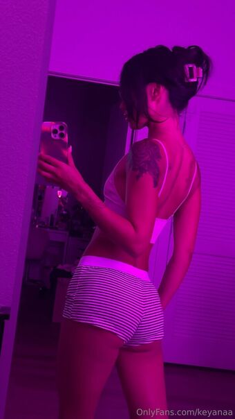 keyanaa Голе фотографије OnlyFans 23