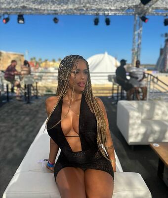 Kika Голе фотографије OnlyFans 11
