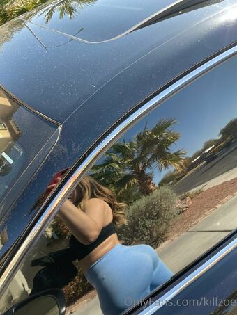 killzoe Голе фотографије OnlyFans 30