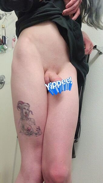 Kitty Bell Голе фотографије OnlyFans 10