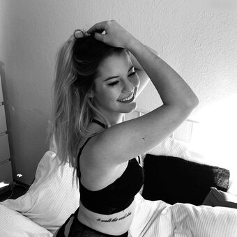 Kiyah Голе фотографије OnlyFans 3
