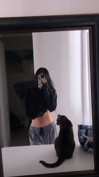 koemi Голе фотографије OnlyFans 5