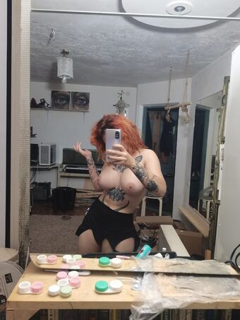 kothbegemoth Голе фотографије OnlyFans 14