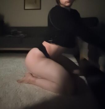 Krisera Голе фотографије OnlyFans 3
