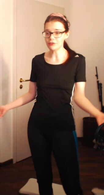 Kritzelpixel Голе фотографије OnlyFans 2