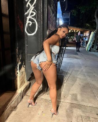Kriz Голе фотографије OnlyFans 4
