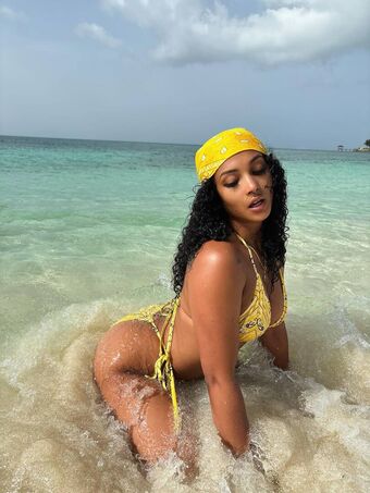 Kriz Голе фотографије OnlyFans 6