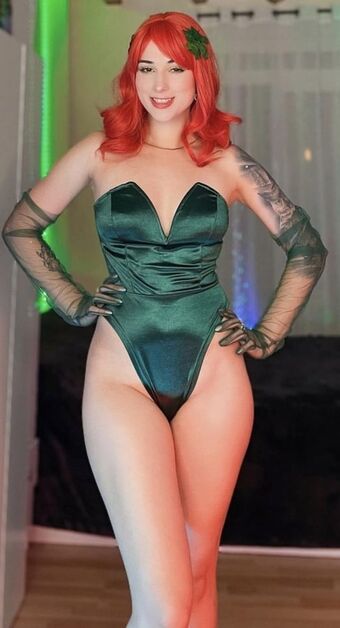 Ksenia Noche Голе фотографије OnlyFans 1