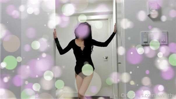kvvvthy Голе фотографије OnlyFans 6