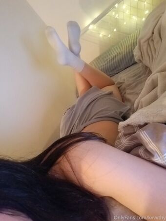 kvvvthy Голе фотографије OnlyFans 9
