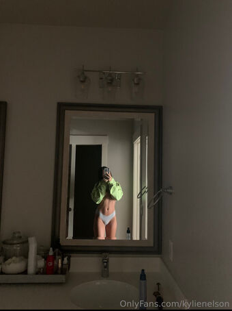 kylienelson Голе фотографије OnlyFans 54