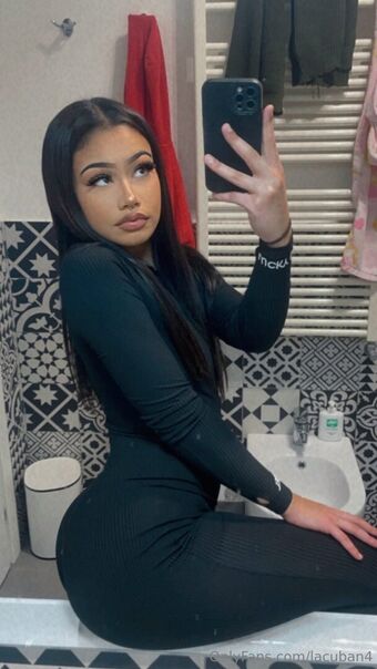 lacuban4 Голе фотографије OnlyFans 10