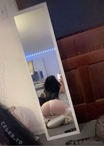 lain.verse Голе фотографије OnlyFans 17