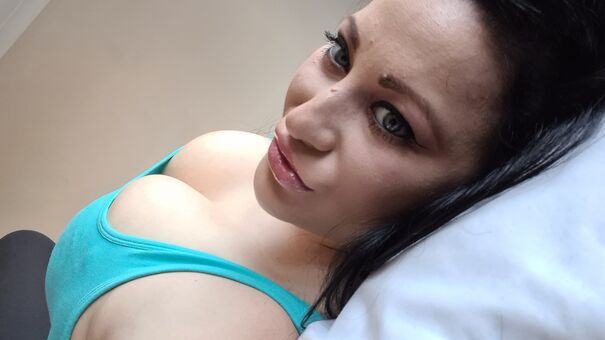 larajadedeene