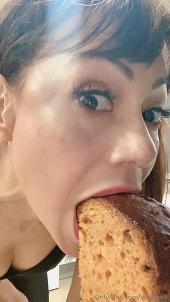 laratinelli Голе фотографије OnlyFans 26