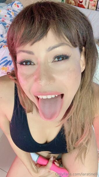 laratinelli Голе фотографије OnlyFans 27