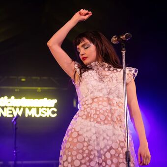 Lauren Mayberry