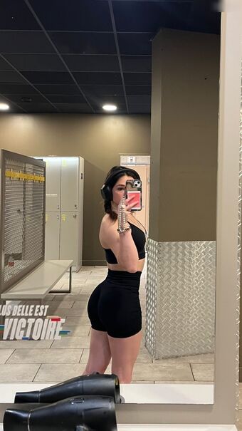 leanedsns Голе фотографије OnlyFans 5