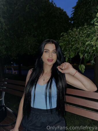 lefreya Голе фотографије OnlyFans 12