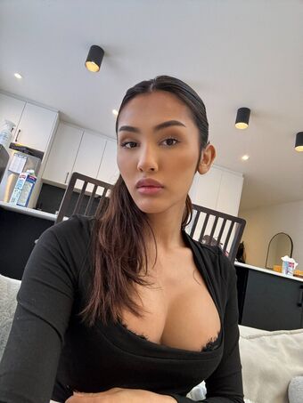 Leigh Голе фотографије OnlyFans 10