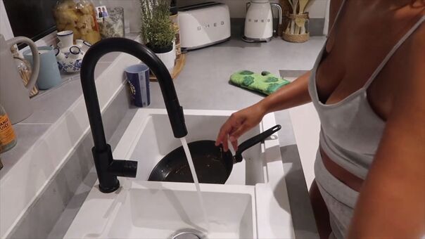 Leila Berisha Голе фотографије OnlyFans 53