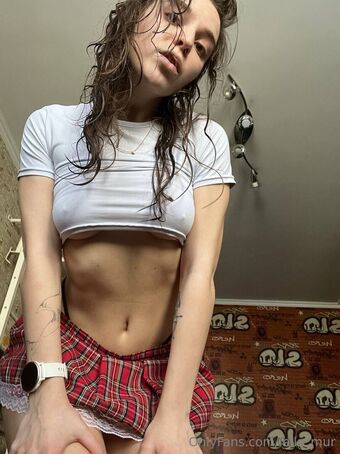 leila_mur