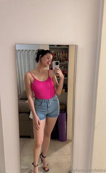 leleta Голе фотографије OnlyFans 15