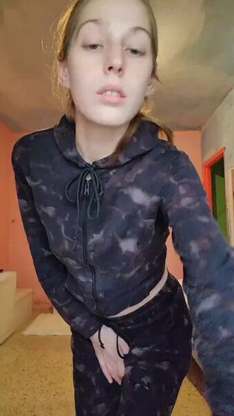 Lella Gresia Голе фотографије OnlyFans 4
