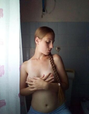 Lella Gresia Голе фотографије OnlyFans 8