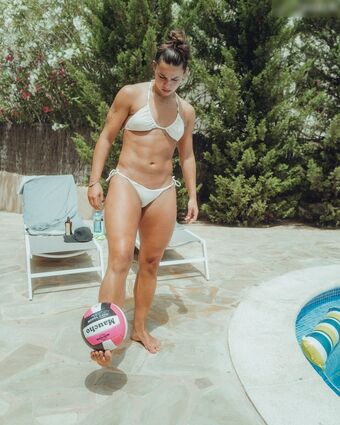 Lena Oberdorf Голе фотографије OnlyFans 31