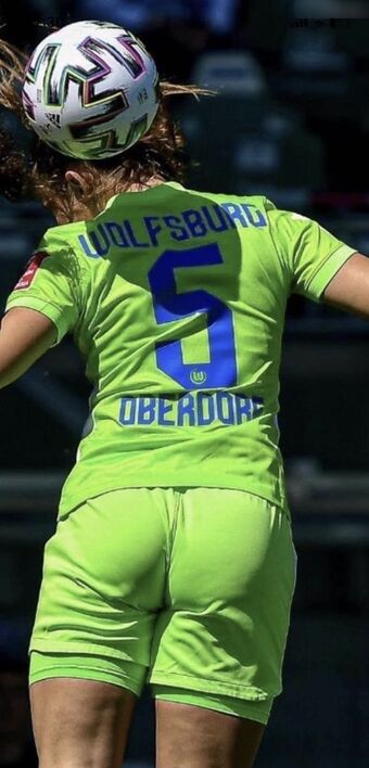 Lena Oberdorf Голе фотографије OnlyFans 36