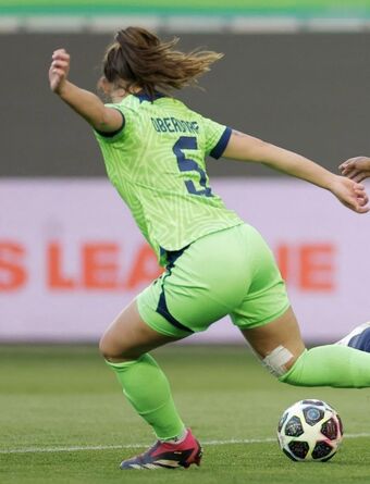 Lena Oberdorf Голе фотографије OnlyFans 41