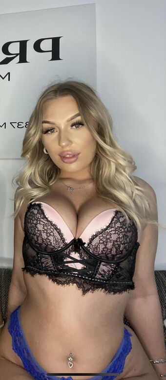 Lenya Голе фотографије OnlyFans 2
