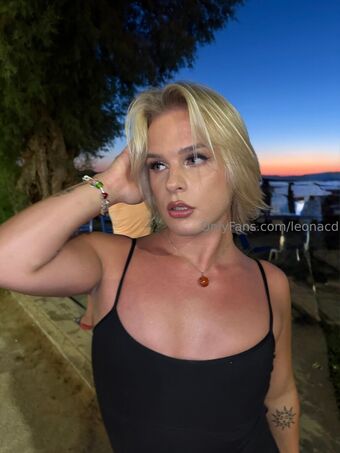 Leonacd Голе фотографије OnlyFans 17