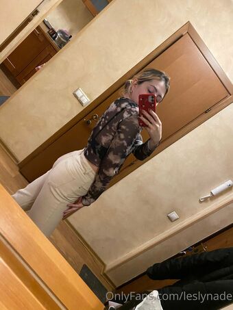 leslynade Голе фотографије OnlyFans 7