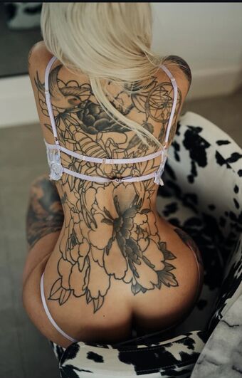 Licii Sanchez Голе фотографије OnlyFans 8