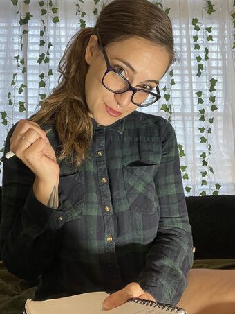 liloftrees Голе фотографије OnlyFans 1