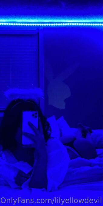 Lilyellowdevil Голе фотографије OnlyFans 5