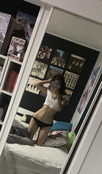 LilyLuvsOf Голе фотографије OnlyFans 11