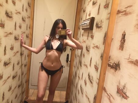 LilyLuvsOf Голе фотографије OnlyFans 13