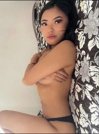 limughaaaa Голе фотографије OnlyFans 3