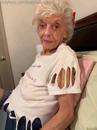 lindahope1939 Голе фотографије OnlyFans 78