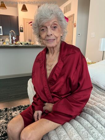 lindahope1939 Голе фотографије OnlyFans 87