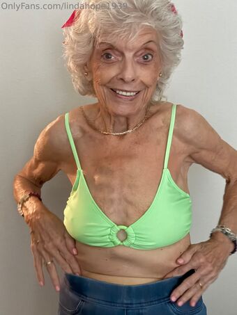 lindahope1939 Голе фотографије OnlyFans 88
