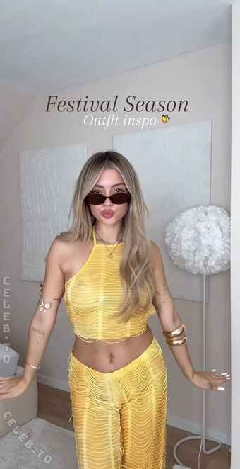 linuschka Голе фотографије OnlyFans 50